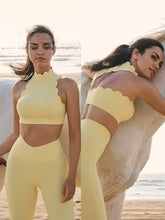 Scallop High neck & back